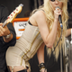 Illustration for article titled Taylor Momsen Slams Miley Cyrus, "Pathetic" World